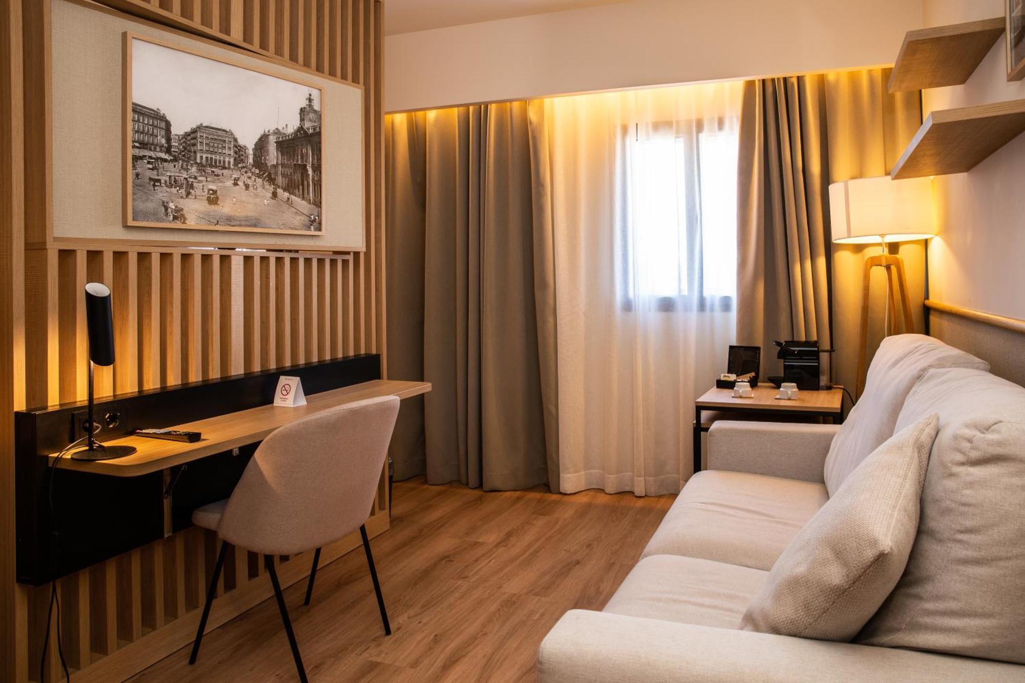 Ramada By Wyndham Madrid Getafe Hotel Exterior photo